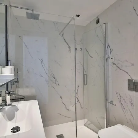 Sublime Promenade Des